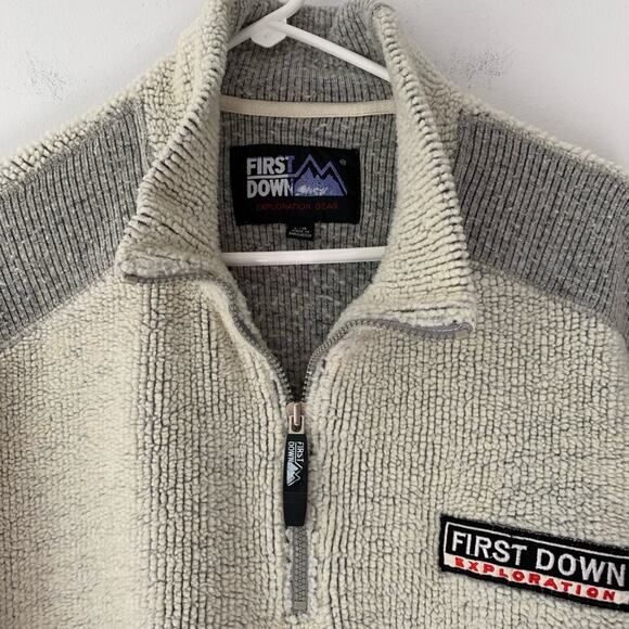 First Down Vintage Exploration Gear Fuzzy Pullover - Picture 3 of 8
